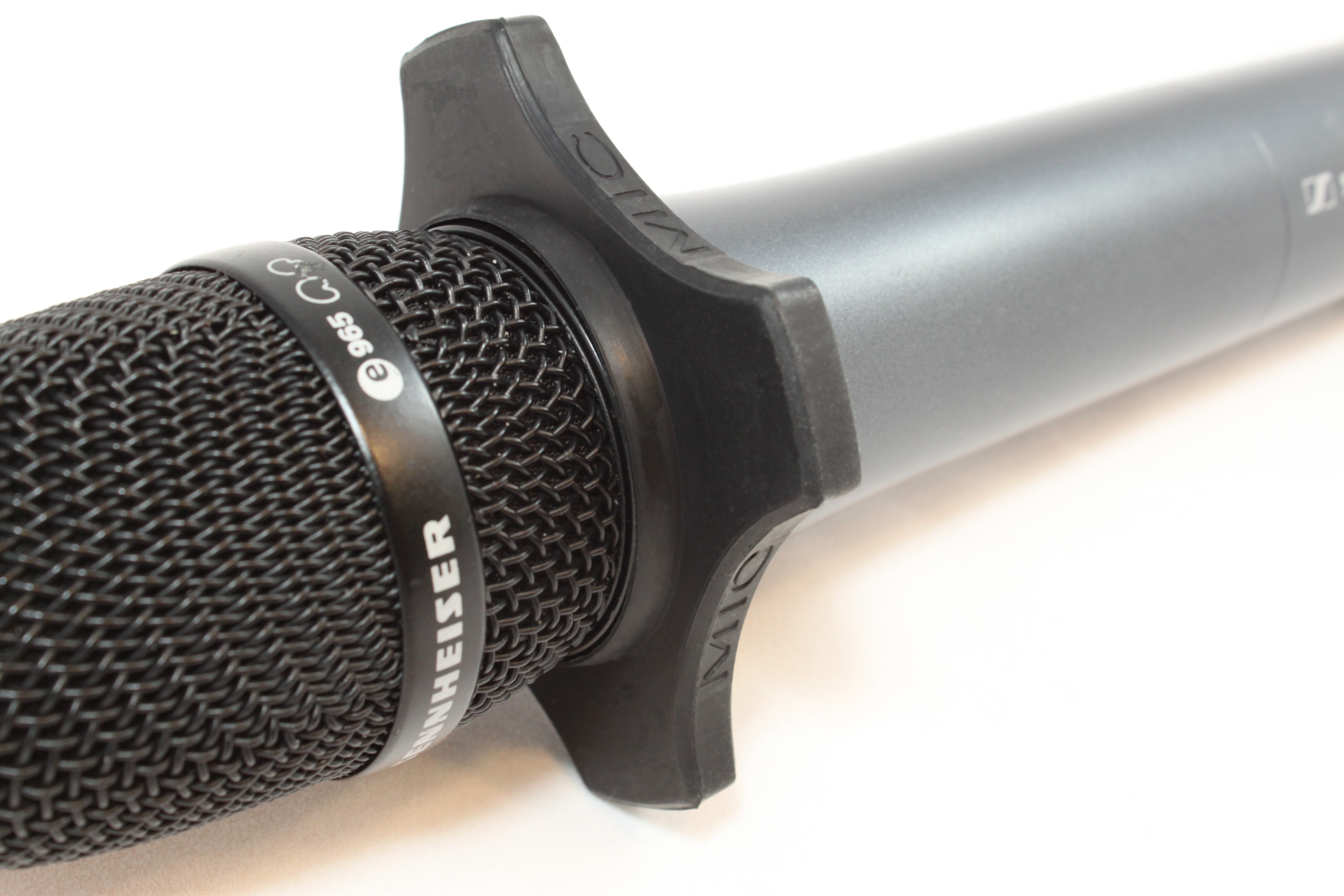 microSTOP Silent – Rollschutzring für Handmikrofone (25 Stück)