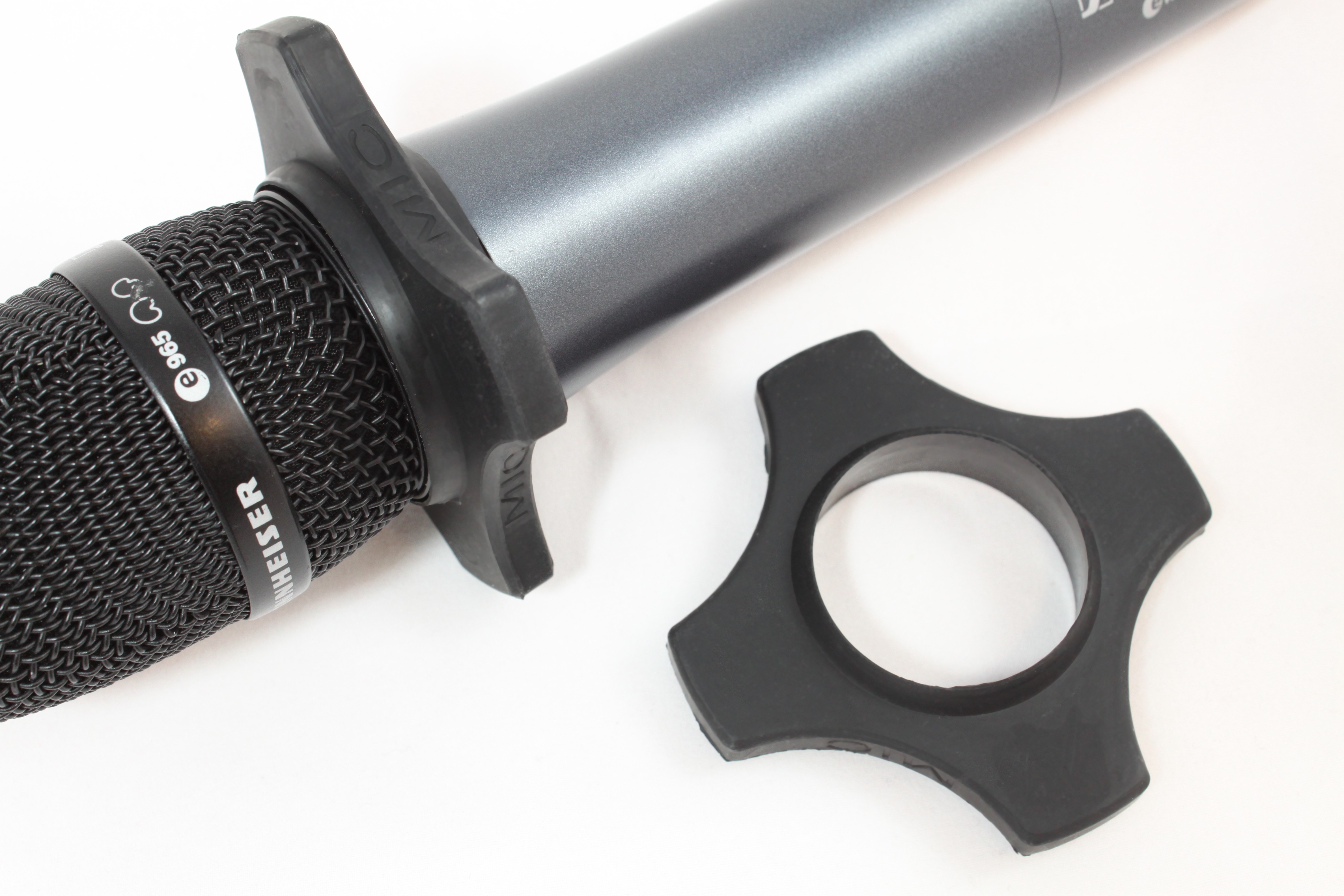 microSTOP Silent – Rollschutzring für Handmikrofone (25 Stück)